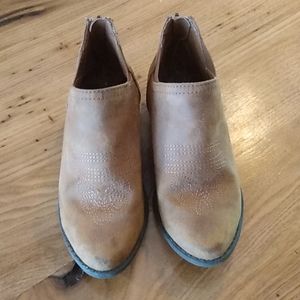 Cat and Jack girls booties size 1